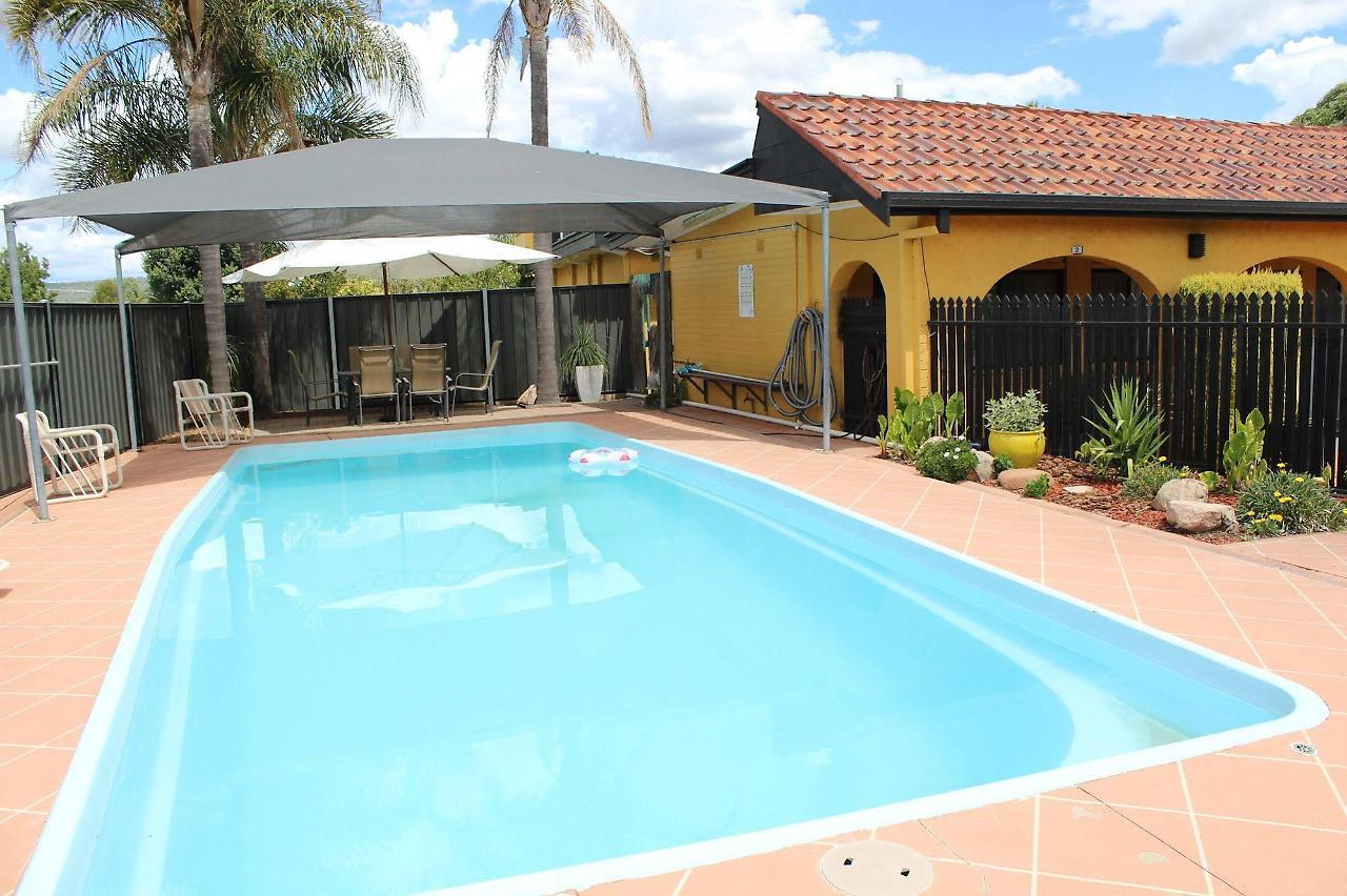 Twin Swans Motel Inverell Kültér fotó