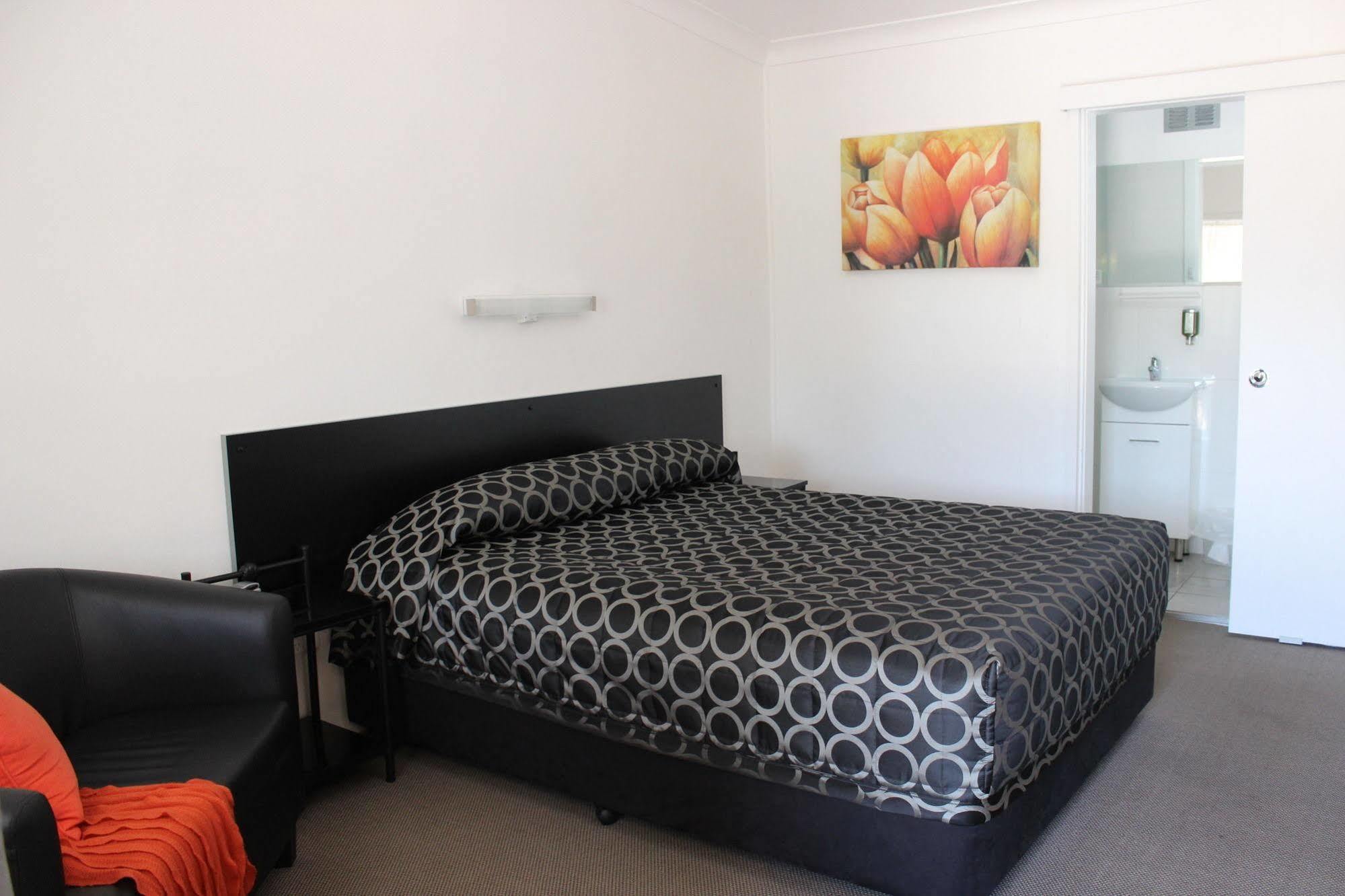 Twin Swans Motel Inverell Kültér fotó